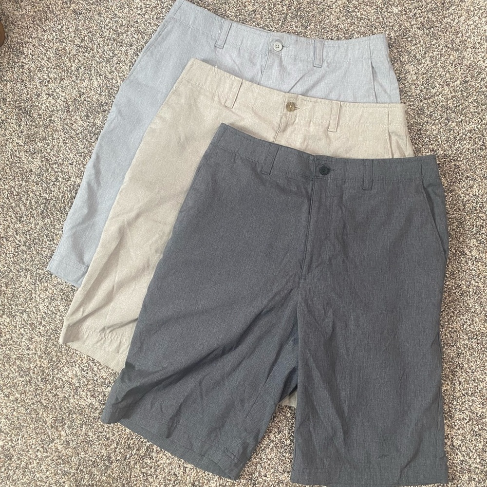 Nicklaus Men's Casual Shorts, golf shorts - Dark gray, Light gray, Tan. Sz 30